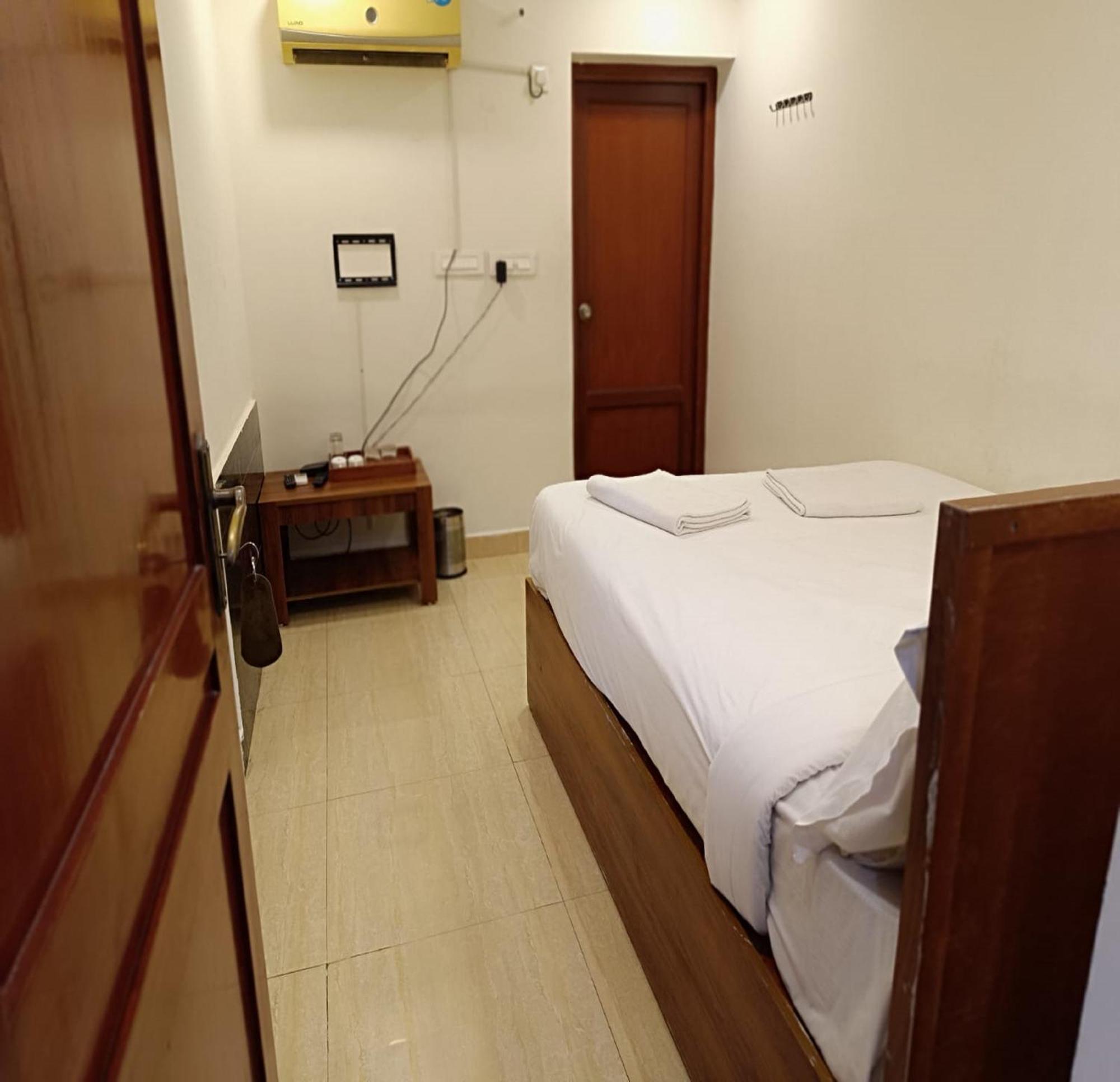 Azhagappa Residency Lägenhet Pondicherry Exteriör bild