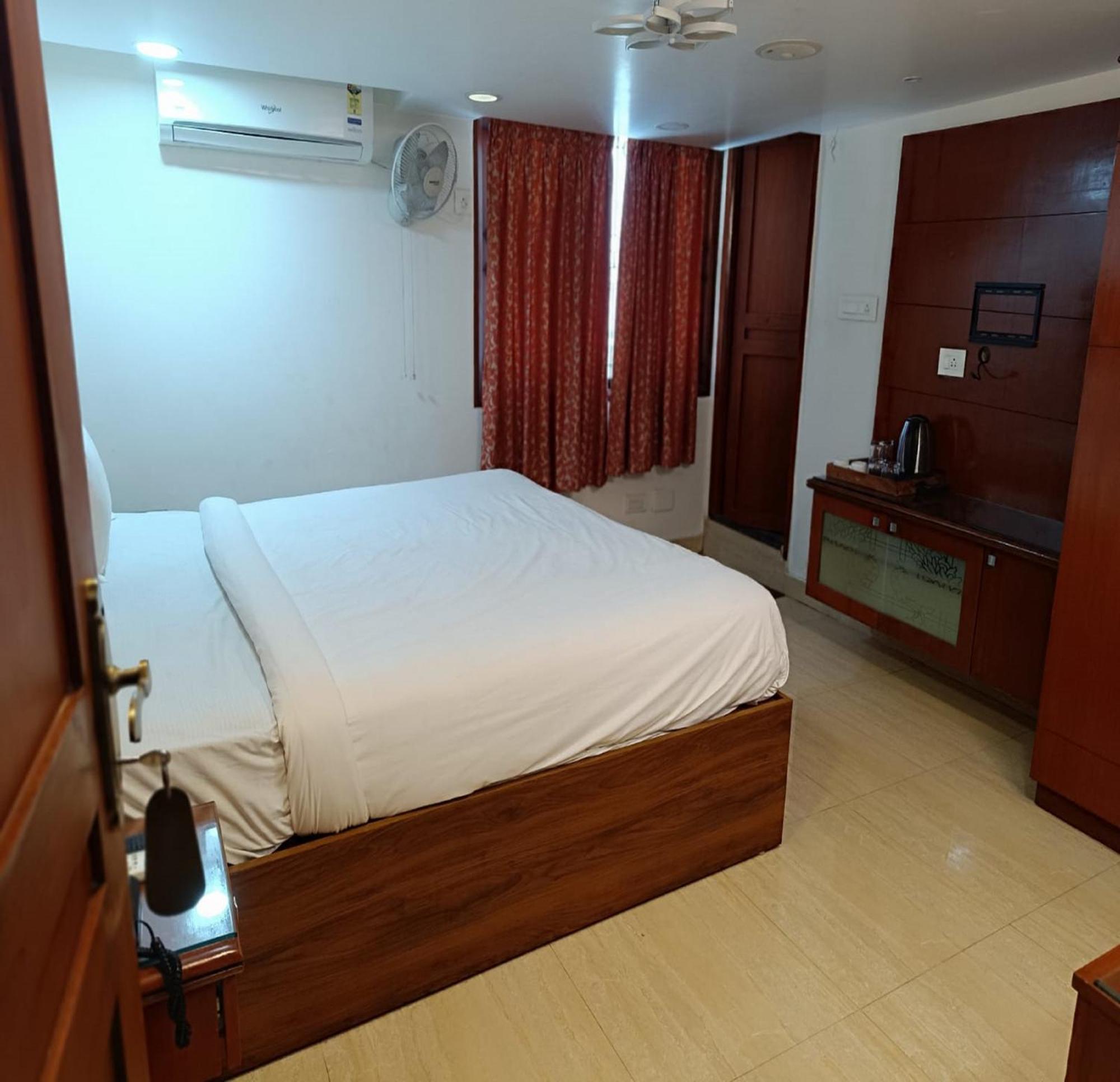 Azhagappa Residency Lägenhet Pondicherry Exteriör bild